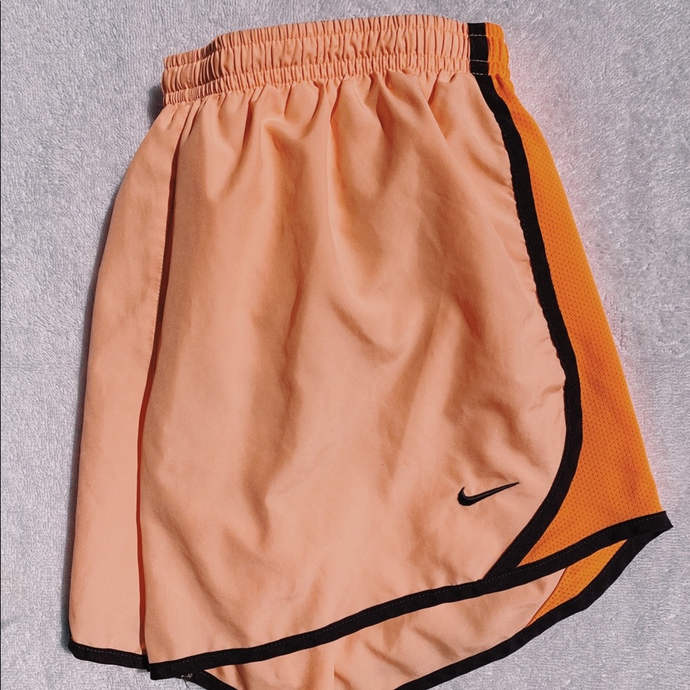 Nike Tempo Shorte